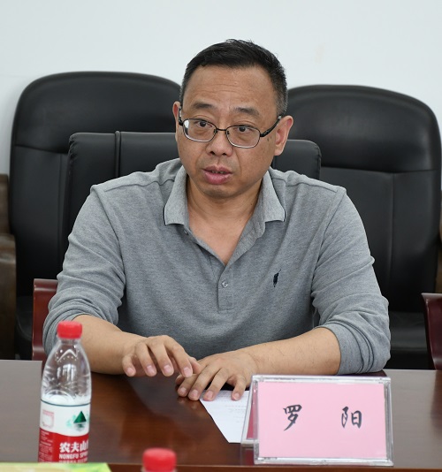 四川飛球協(xié)同專家教授召開數(shù)字化建設(shè)（一期）成果交流會