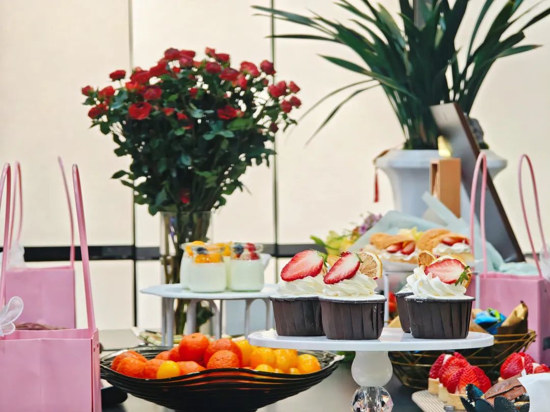 三八節(jié)，致敬最美女神：禮贊職場與家庭的巾幗之光！