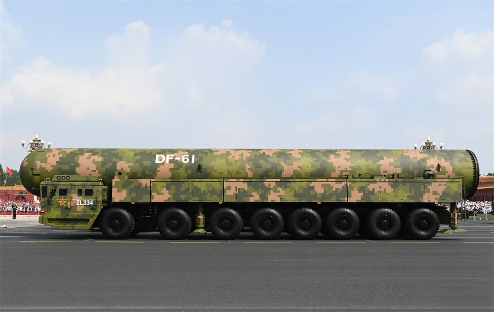 和新機電致敬9.3閱兵：以專業(yè)精神服務民生，與祖國共奮進！